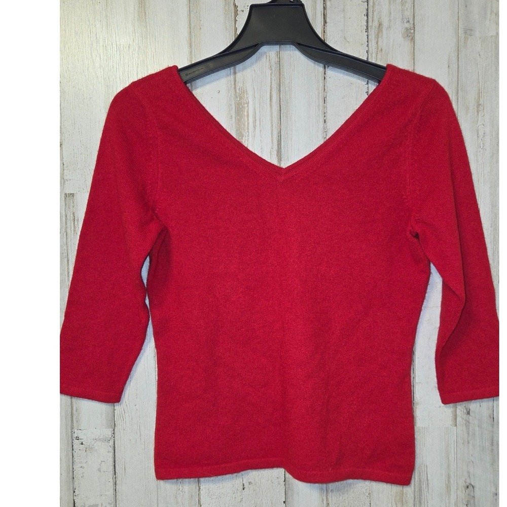 Ann Taylor size XS Fitted V-neck 100% cashmere Sweater Pullover 3/4 sleeve